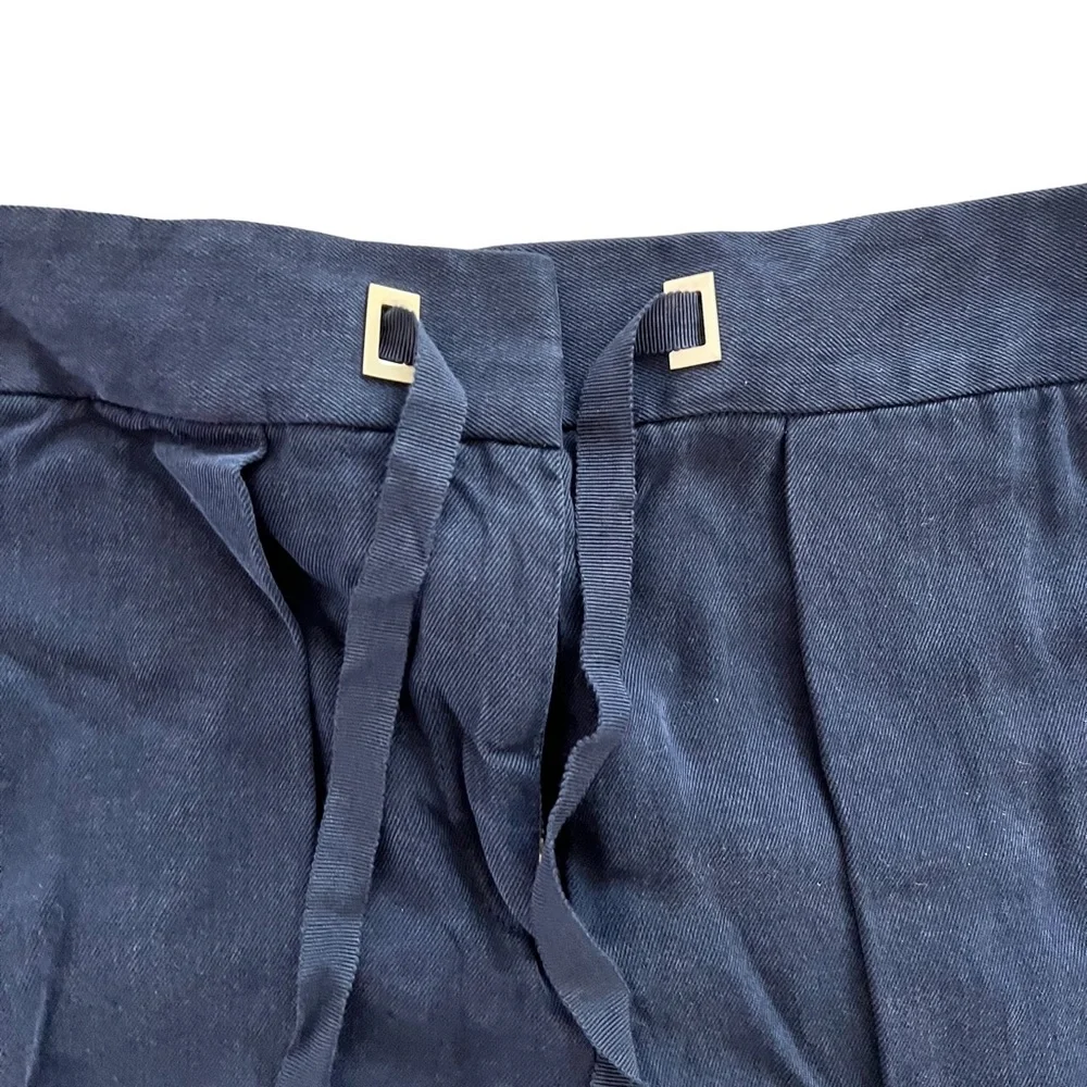 WHBM navy shorts, size 8 - Picture 2 of 4